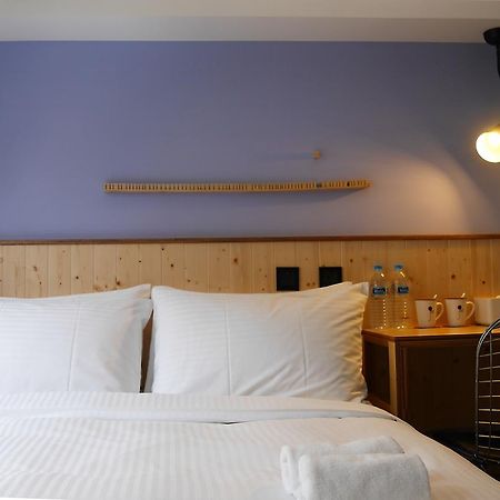 Just Inn Xin Yi 正旅館 信義 Tajpej Buitenkant foto